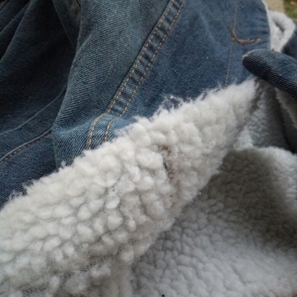 💕LAST💞Long Denim Jacket/ Parka with white fur - Picture 5 of 6